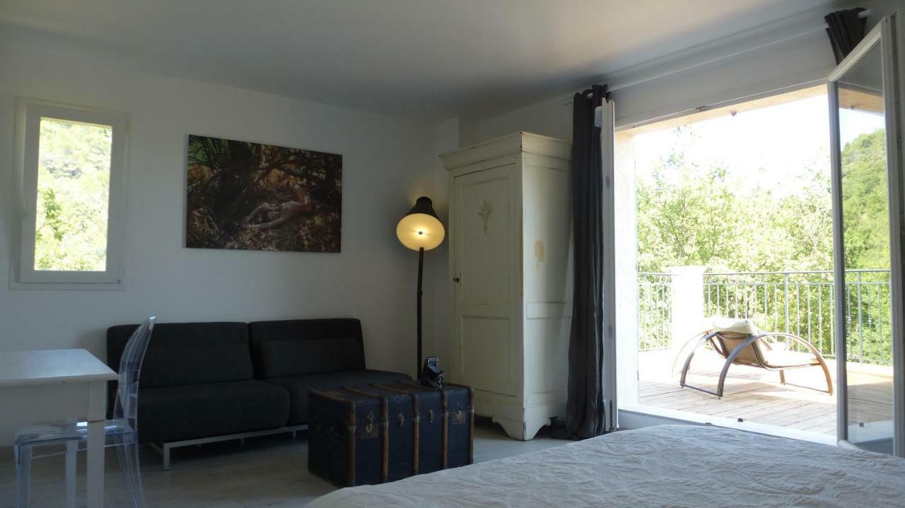 Le Vallon Des Oliviers Montauroux Bagian luar foto