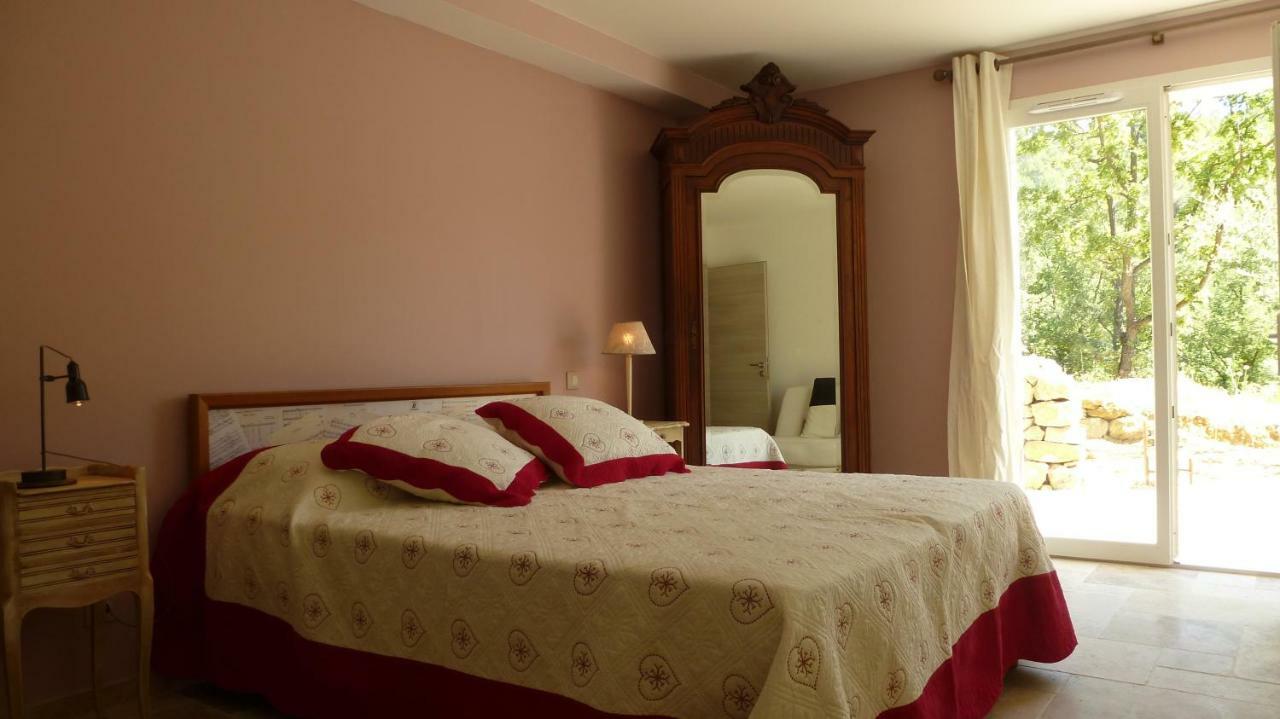 Le Vallon Des Oliviers Montauroux Bagian luar foto