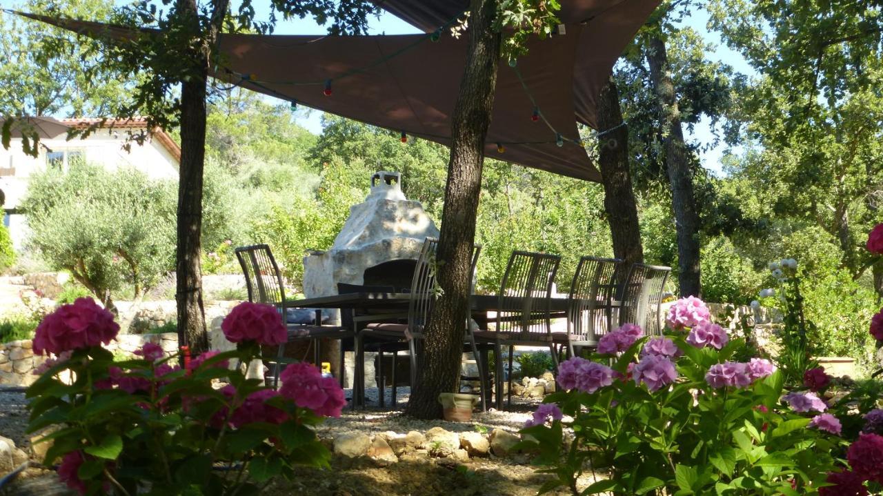 Le Vallon Des Oliviers Montauroux Bagian luar foto
